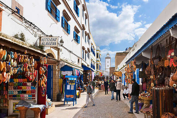 Shops and stalls in the Medina, Rue Attarine, Essaouira, Morocco, North Africa | Aldar.ma