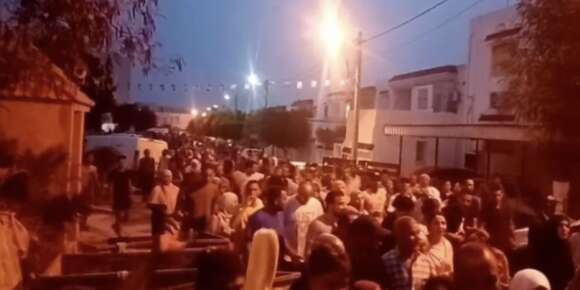 فين السكر؟..تونس انهارت بعدما فقدات السيادة المالية وعندها أزمة نذرة المواد الغذائية وناضت احتجاجات والمرزوقي دعا للثورة