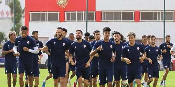 أجواء زوينة داخل الوداد قبل ماتش وجدة