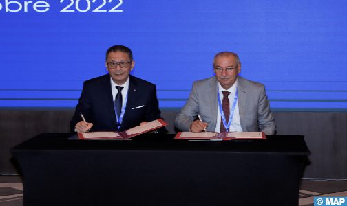 الرباط.. توقيع إتفاقية شراكة بين وزارة التربية الوطنية والتعليم الأولي والرياضة والجامعة الملكية المغربية لسباق السيارات