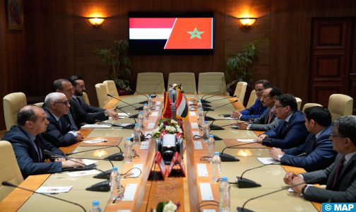 السيد الطالبي العلمي يتباحث مع وزير الخارجية اليمني