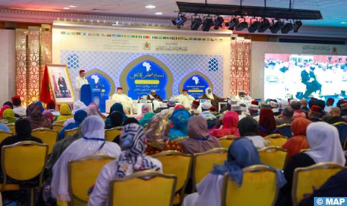 العلماء الأفارقة يدعون بفاس إلى تأهيل الأئمة بواسطة تقنيات التواصل الرقمي
