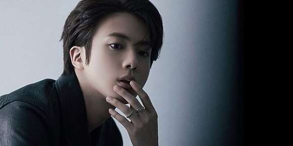 حقق نجاح في 97 بلاد.. عضو BTS هيمن جين داير حالة بألبومو الفردي