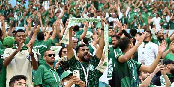 زاهية فالسعودية.. الملك سلمان عطا عطلة للسواعدا حيث المنتخب ربح الأرجنتين