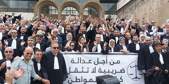 الفقيه للي نتسناو براكتو دخل للجامع بغلتو.. رجال القانون بغاو يكونو فوق القانون