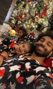 غحتفال محمد صلاح بالكريسمان
