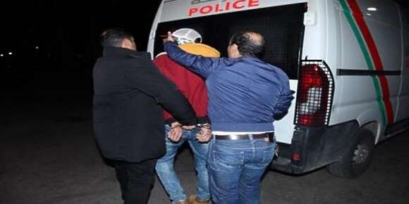 2 كيلو ديال لحشيش تلقات فطموبيل ديال زوج بزناسة فمراكش
