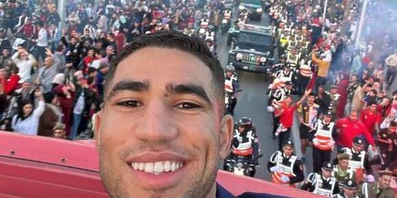 أشرف حكيمي: ما كناش نعرفو المغاربة غادي يفرحو بنا لهاد الدرجة وشرفنا لقاء سيدنا