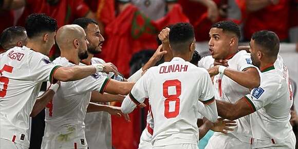 إنريكي مدرب إسبانيا كيدافع على المنتخب المغربي ضد الإسبانيين اللي بغاو يطيحو منو