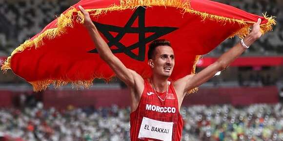 البطل المغربي سفيان البقالي توج أحسن رياضي لألعاب القوى فإفريقيا