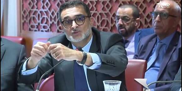 استمرار لعرايشي على رأس التلفزة المغربية اهانة للمغاربة فداك النقل ديال لعراسات فالتسعينات. هادا جيل جديد وباراكا من هاد الباطرون اللي فشل فنقل حفل استقبال الاسود وهادي فرصة يطيرو كاع ناس الاعلام العمومي