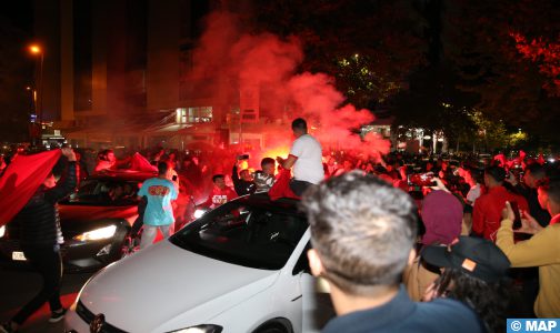 ساكنة فاس تحتفي بالتأهل التاريخي للمنتخب الوطني المغربي لربع نهائي مونديال قطر