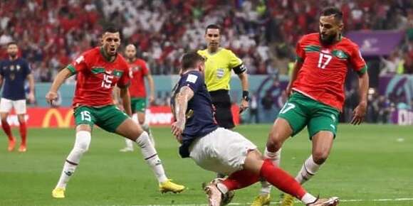 في مديح الكائن المؤامراتي! ما أروع أن نصدق أن مؤامرة حالت دون فوزنا بكأس العالم