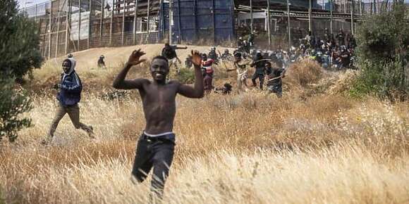 لمواجهة مافيا الحريگ لسبتة فراس العام..استنفار بالشمال ومراقبة أمنية لرسائل الواتساب ضد الشائعات