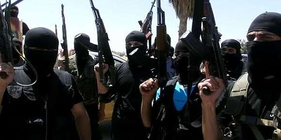 الادعاء العام الفرنسي التماس الحبس لإيكس مقاتل فـ “داعش” لـ 18 لعام ومراتو المغربية لـ 7 سنين.. بجوج متابعين بالمشاركة فتنظيم إرهابي