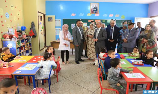السيد بنموسى يزور مؤسستين تعليميتين بمدينة الداخلة