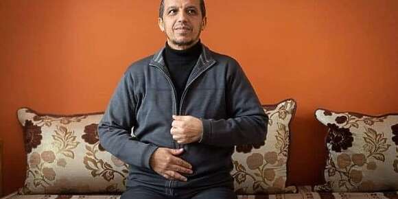 بعد ترحيلو إلى المغرب.. الإمام الراديكالي إكويسن: تعاملو معاي مزيان مني رجعت ودخلت عادي -فيديو
