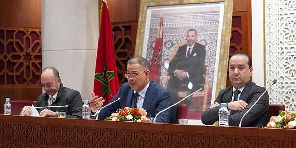 لجنة المالية دوزات بالإجماع مشروع المراقبة المالية للدولة على المنشآت العامة وها شحال من تعديل كان