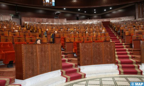 مجلس النواب.. الدعوة إلى تسريع التحول نحو الطاقات المتجددة من أجل تحقيق الأمن والنجاعة الطاقيين