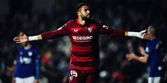 هاد الشي لي كال وبكل احترافية.. النصيري شكر صحابو فإشبيلة ونسب لهم الفضل فالهاتريك اللي ماركا وقالهم يوجدو لماتش الجاي