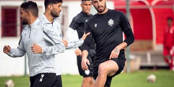 الوداد شدو الطريق للجديدة وغيترينيو فيها قبل ماتش الدفاع