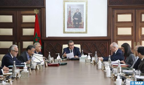 تموين الأسواق .. السيد أخنوش يؤكد مواصلة تشديد المراقبة على سلاسل الإنتاج والتسويق
