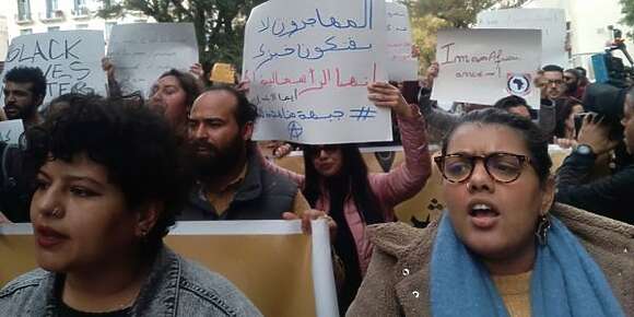 تونس.. مسيرات رفضا للخطاب العنصري ديال قيس سعيد ضد المهاجرين الأفارقة – فيديو