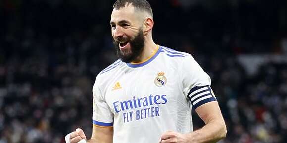 ريال مدريد ضربو ليفربول بخمسة فتيرانها وحطوا رجلهم الأولى فربع نهائي شامبيانزليك