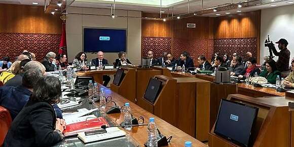لجنة مراقبة المالية العامة ضعيفة بزاف فهاد الولاية.. البرلمانيون مجاوش لدراسة تقرير هيئة النزاهة والوقاية من الرشوة واللي حضرو ما من حقهمش يساءلو رئيس الهيئة واخا هو معندوش مشكل