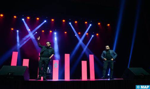 الثنائي “ليزانكاليفيابل” يفتتح الدورة السادسة لمهرجان الضحك بالرباط “آجي تهضم”