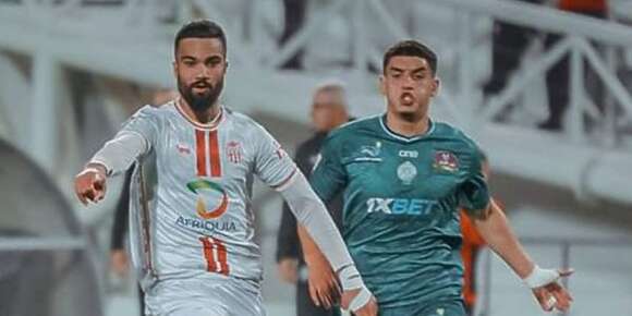 الحسنية شمتت الرجاء بهدف قاتل وحركاس تطرد للماتش الثاني وغايغيب على الديربي