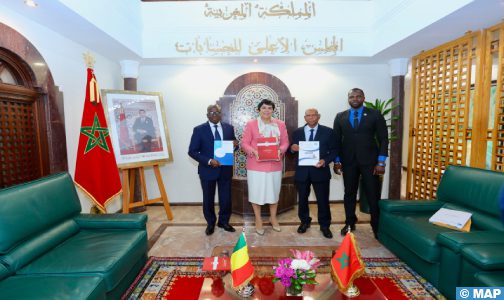 المجلس الأعلى للحسابات يتقاسم تجربة النموذج المغربي للقضاء المالي مع جمهورية مالي
