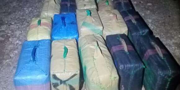 جدارمية القصر الصغير حجزو كثر من طن ديال الحشيش وشدو بزنازبمنطقة بو عباد