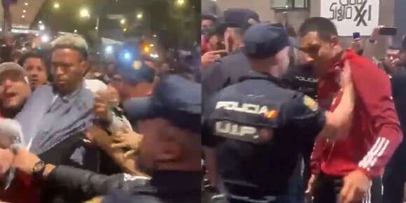 شبكات بين بوليس إسبانيا واللعابا ديال البيرو.. شدو الگول و 2 د اللاعبين مشاو يعطيو أقوالهم – فيديو