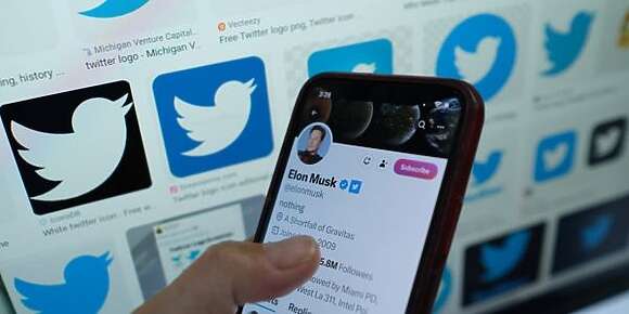 الروين نايضة ف “تويتر” بعدما تحيدات العلامة الزرقة.. كونطات مزيفة ومعلومات فايك