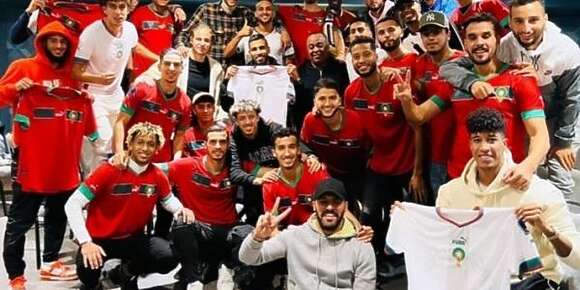 الناصيري جمع اللاعبين ديال الوداد بعدما رجعو بالتأهل فكأس العرش وعرض عليهم للفطور باش يشجعهم
