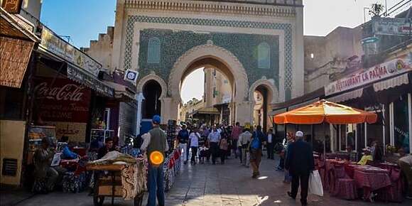 بالله عليكم مدينة منكوبة بحال فاس لا طوبيسات لا مشاريع لا مساحات خضراء وتلقى الناس ديالها خارجين يتضامنو مع فلسطين بينما خاص مسيرة مليونة في الرباط تضامنا مع فاس والمدن المنسية بحالها تازة ومكناس والرشيدية وغيرهم الكثير