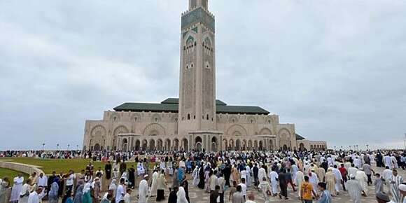 حْنا وسيدنا رمضان (الحلقة 10). أشنو كتقول دارسات ميدانية منها دراسة طوزي ورشيق والعيادي حول صيام المغاربة باختلاف أعمارهم وجنسهم ومستوياتهم التعليمية وأماكن إقامتهم