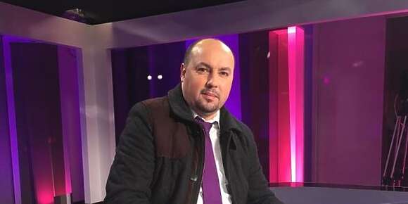 دورة أبريل..المختص فالشأن البرلماني بروحو فكك الدخول السياسي والتشريعي: سياق استثنائي وهادي 5 مفاتيح لفهم وظائف مهمة فالنظام الجديد لمجلس النواب خصوصا دقق تقييم السياسات العمومية والرقابة وترشيد العمل البرلماني وكنتمناو مجلس المستشارين يمشي فنفس الطريق