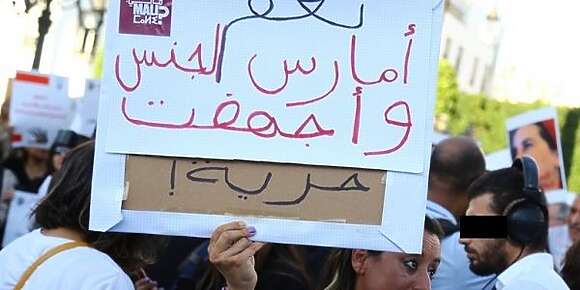 وهبي: الإجهاض ماشي سوقنا فيه كيبقا بين الطبيب والمرا.. ومايمكنش نبقاو حاضين جوج داخلين للدار.. للي دخل دارو وسد عليه معنديش الحق نتبعو ولا نتجسس عليه – فيديو