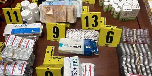 طنجة.. حجز اكثر من 13 ألف قرقوبية وفلوس صحيحة بالدوڤيز والدرهم -تصاور