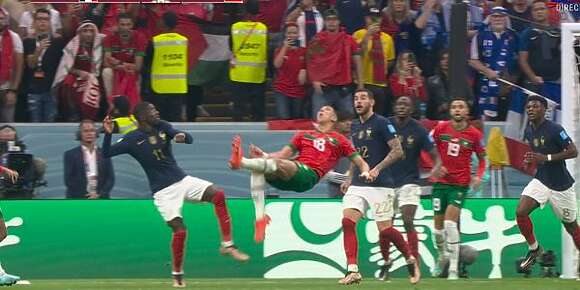 فوزي القجع فائزا بكأس العالم! من قام بالنفخ في مقصية جواد الياميق كي تنحرف الكرة عن مسارها