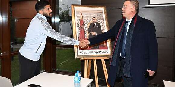 لقجع والناصري تلقاو باللاعبين د الوداد وحفزوهم باش يربحو صن داونز