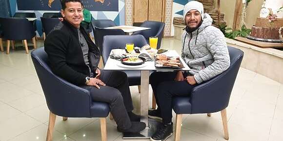 نهار كيكتب الشيخ صار أو الغلام مول الفوقية على شي حد أنه كافر بإجماع علماء الأمة هادي راه دعوة صريحة للقتل والإرهاب وماشي رأي فقهي ولا ديني، التكفير هو الوقيدة لي كتشعل عافية الإرهاب وأن الدولة تبقى ساكتة وكتفرج لبحال هاد الدعوات راه غير مفهوم