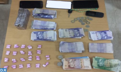 توقيف شخصين بالدار البيضاء يشتبه تورطهما في قضية تتعلق بحيازة وترويج المخدرات والمؤثرات العقلية (مصدر أمني)
