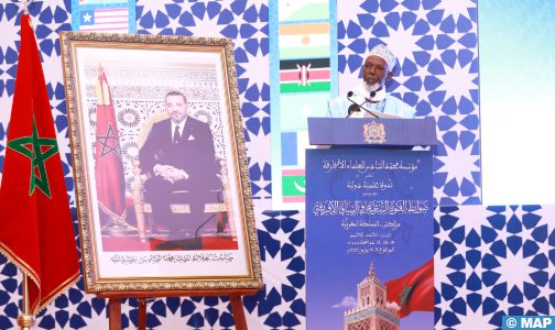 رئيس المجلس الوطني للفتوى بغينيا يشيد بمساهمة مؤسسة محمد السادس للعلماء الأفارقة في إيجاد حلول للنوازل المستجدة