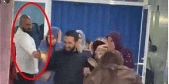 كان باغي يتزوج بالعروسة ومابغاتش.. شاب هجم على عريس فقاعة الحفلات – فيديو