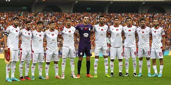 الوداد طواو صفحة البطولة ومركزين على ماتش لاسيك والرباح فالشومبيونزليك وها جديد الحمرا فالكوت ديفوار