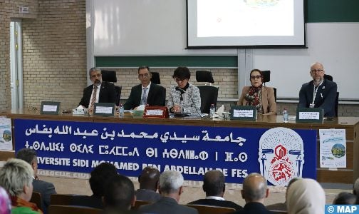 فاس: ندوة دولية حول موضوع اللغات والثقافات والتنمية