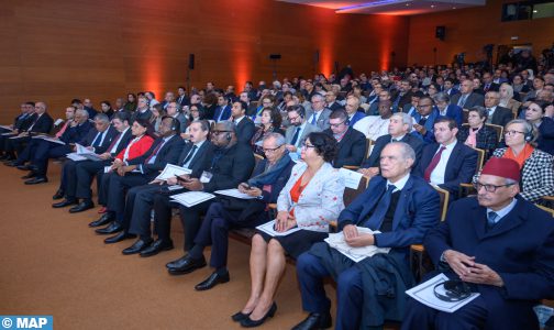 الرباط.. حقوقيون وخبراء مغاربة يدعون للبناء على المكتسبات الدستورية لتكريس كونية حقوق الإنسان بمختلف أبعادها